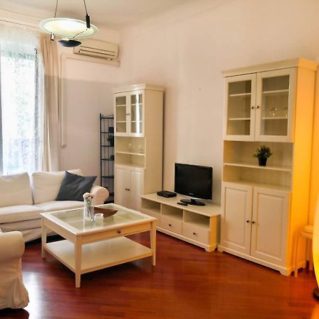 Joivy 1 Bedroom Apt Next To Piazza Leonardo Da Vinci Mailand Exterior foto